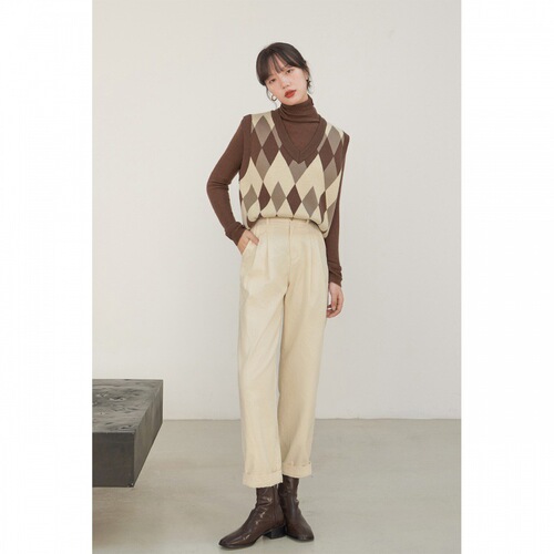 Women's Winter Grit Knit Vest, Design-Savvy, Small Batch, Coffee Brown Top, Retro V-Neck Cardigan