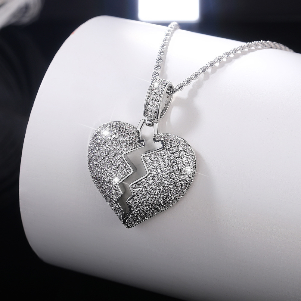 Pendentif Coeur Brisé De Mode Plein De Diamants Collier Coeur Zircon Cuivre display picture 1