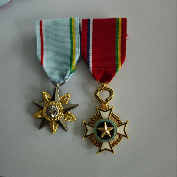 Retro individual commemorative enamel