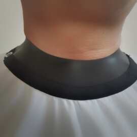 直销新领口围布理发围布剪发美发围裙防水不粘碎发斗篷