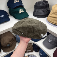 卸売り韓国の2025年の新型秋冬刺繍の格子縞の前進帽子の女性の大きい頭の周りは顔の小さい反はベレー帽をかぶせます。