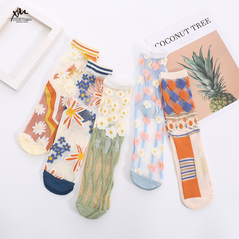 Socks women Summer ultra-thin transparent summer ice silk glass silk long tube Korean lace tube Crystal stockings stockings wholesale