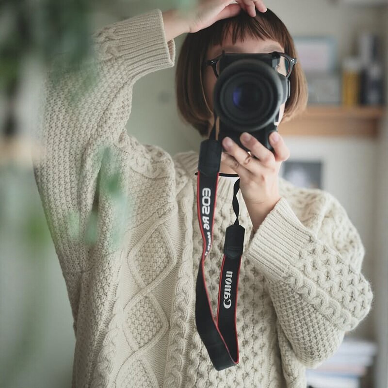 Exquisitely Crafted 2025 Autumn/Winter New Japanese Luxury Brand Retro-Style Cable Pattern Knit Sweater