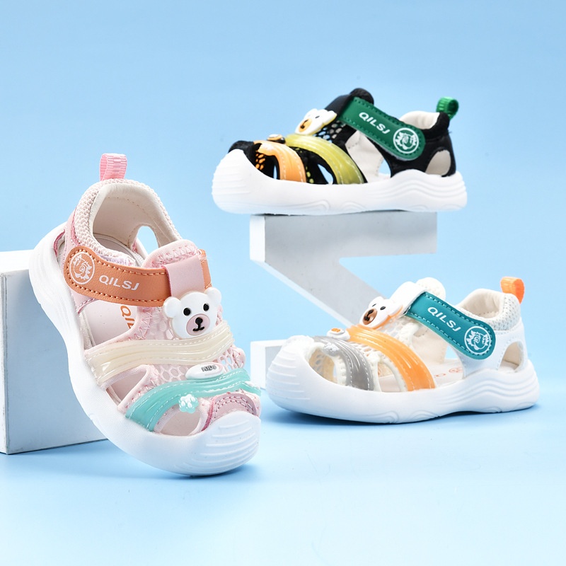 Verano nuevo estilo de dibujos animados para niños, sandalias para niños pequeños, zapatos funcionales de suela suave, zapatos fríos para bebés femeninos anti-patadas, cabello