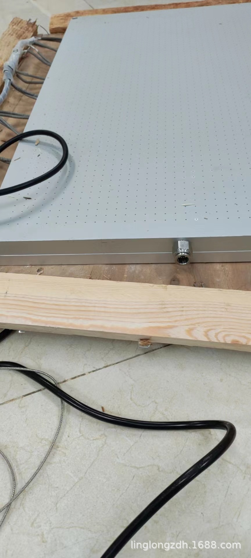 ȼ�ϵ��Ĥ ��������̨  �¿��������Ĥ������̨