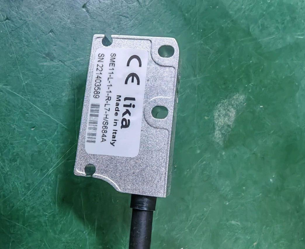 Lika Lika Lika Letra Letra Light SME11-L-1-1-R-L7-H головки/S684A Италия Оригинал на складе