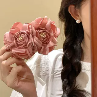2026超仙立体山茶花朵氛围感香蕉夹女后脑勺半扎发夹扭扭夹子头饰