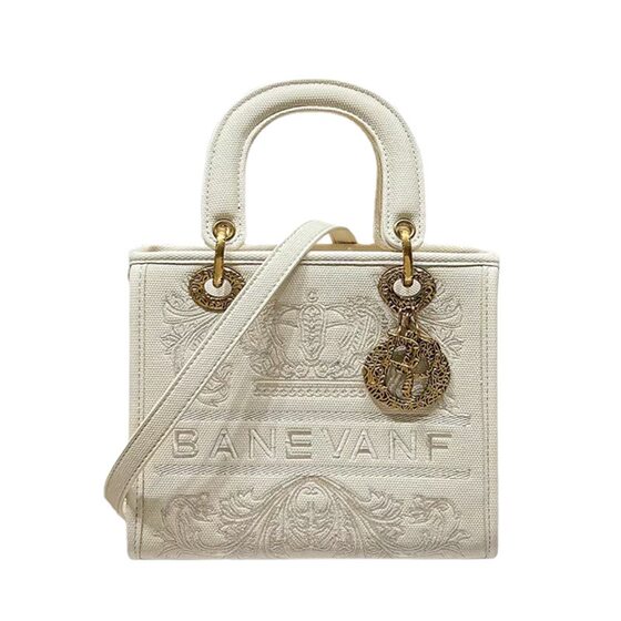Princess Barney niche brand genuine goods 2023 Summer new genuine leather embroidered premium Diana bag shoulder messenger bag