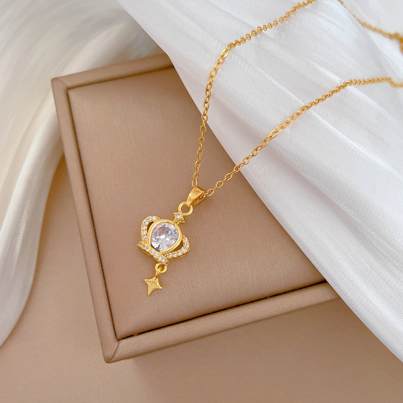 Gorgeous Diamond Crown Necklace For Women Versatile Collarbone_voghion.com
