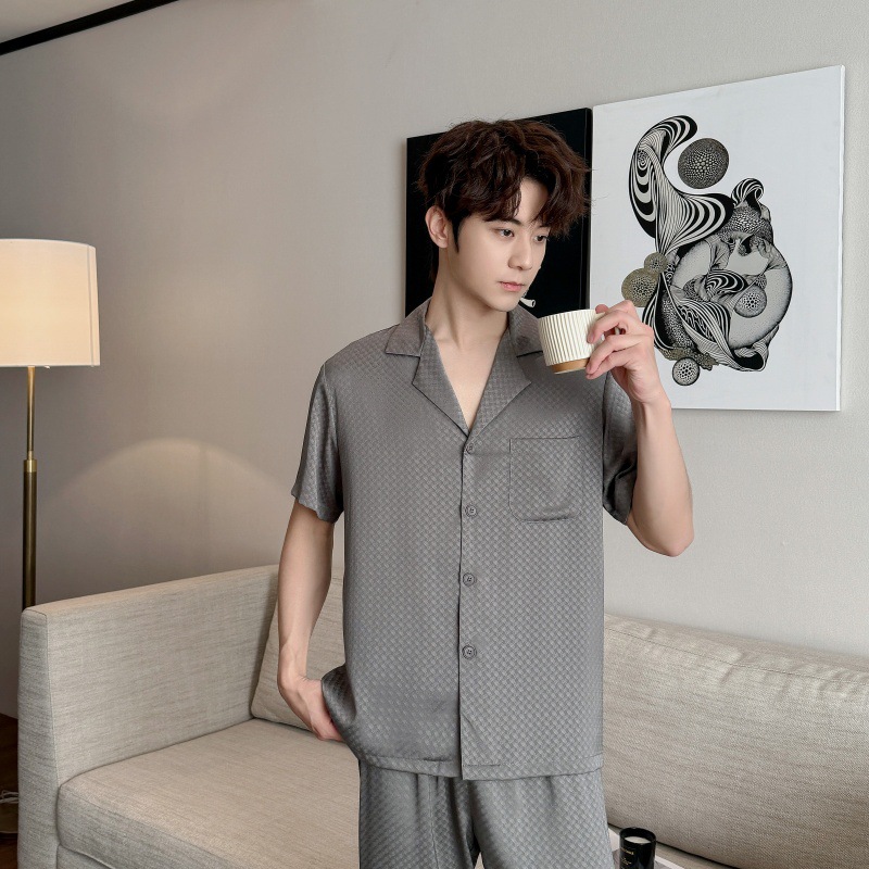 2025 New Pajamas for Men Spring and Autumn Imitation Acetate Home Clothes Thin Short-Sleeved High-End Home Clothes Suits Wholesale