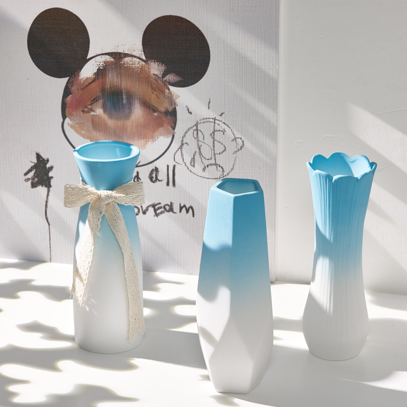Sichuan Gate Nordic Blue Gradient White Ceramic Dried Flower Vase for Guesthouse Living Room Flower Arrangement Entrance Decoration Decorative Item 