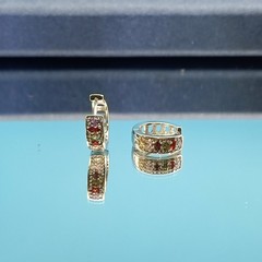 メーカー直販のカラージルコンイヤリング女性の新型韓国版気質百合耳飾りは、代理の固定をサポートしています。