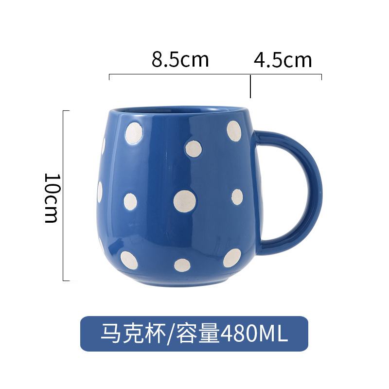 Hermosas tazas de Navidad pintadas a mano creativas lindas tazas de cerámica esmaltadas con tazas de dibujos animados de color con cucharas tazas de desayuno