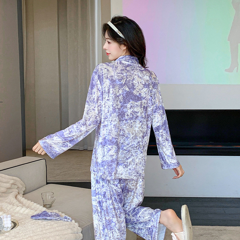 가을과 겨울 여성을위한 골드 다이아몬드 벨벳 잠옷 새로운 긴팔 가디건 고급 수묵화 두꺼운 가정 의류 가을과 겨울 정장