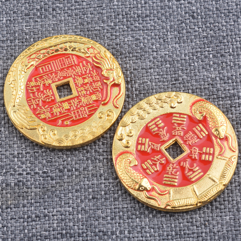 アクセサリーの山鬼銭山鬼はお金を使って骨董品を飾っています。|undefined