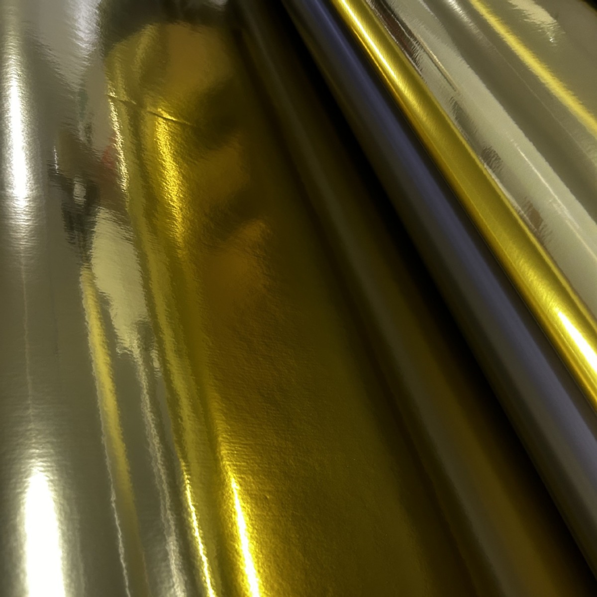 自粘金色膜 金色装饰膜 高档黄金色膜 金黄色膜自粘 50米/卷