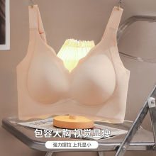 ��������Ů������С�޺��ո����£���´��˶�������͸����������