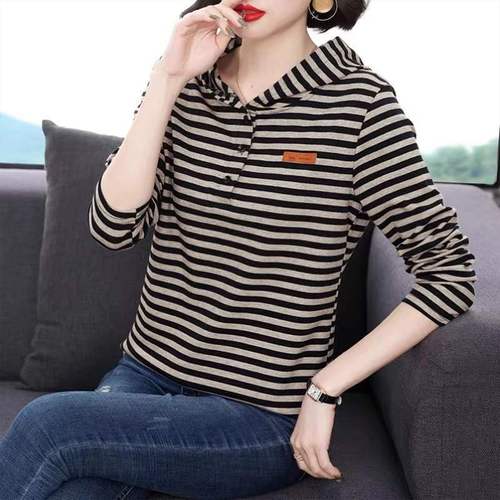 Autumn/Winter Mother Hooded Striped T-Shirt for Women Long-Sleeve Loose Sweatshirt Stylish Base Shirt