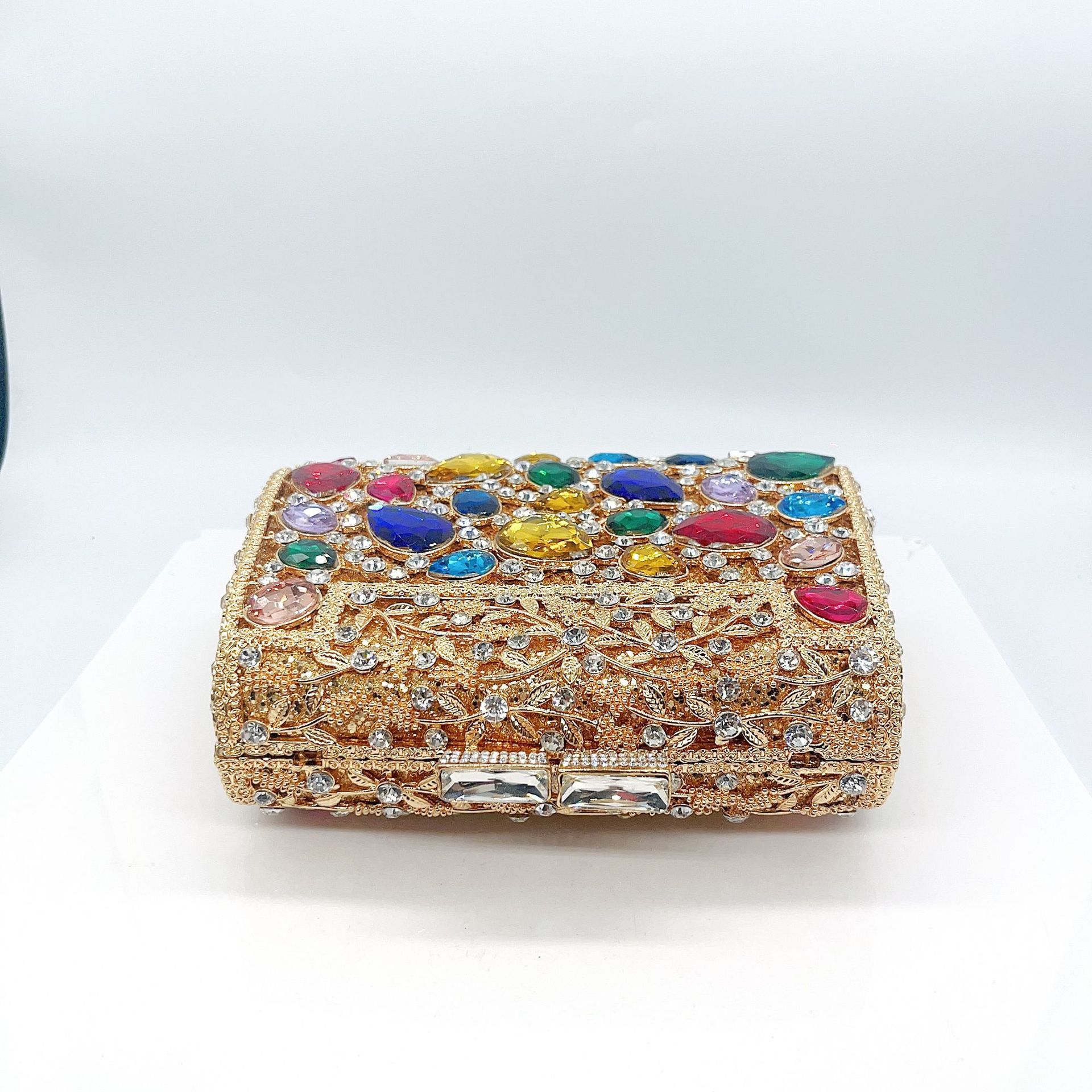 Bolsa de fábrica de diamantes coloridos bolsas de banquete de diamantes bolsas de mano europeas y americanas bolsas de hombro de mujer