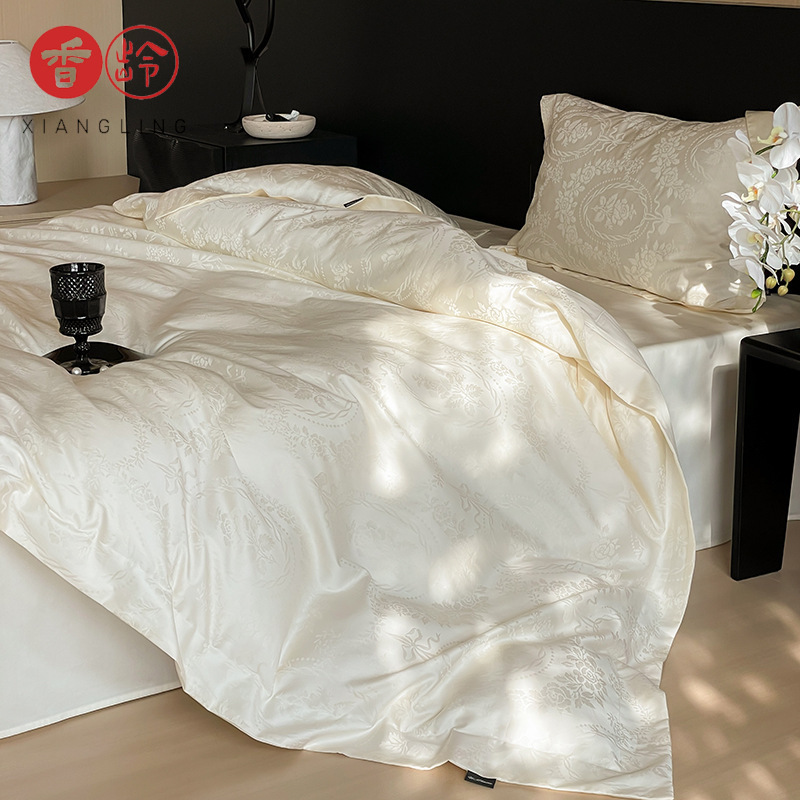 Xiangling Home Textiles Xinjiang 100% Long-Staple Cotton Jacquard Four-Piece Set, Light Luxury and High-End Feel, White Pure Cotton Bedding Xiangling Home Textiles Xinjiang 100% Long-Staple Cotton Jacquard Four-Piece Set, Light Luxury and High-End Feel, White Pure Cotton Bedding