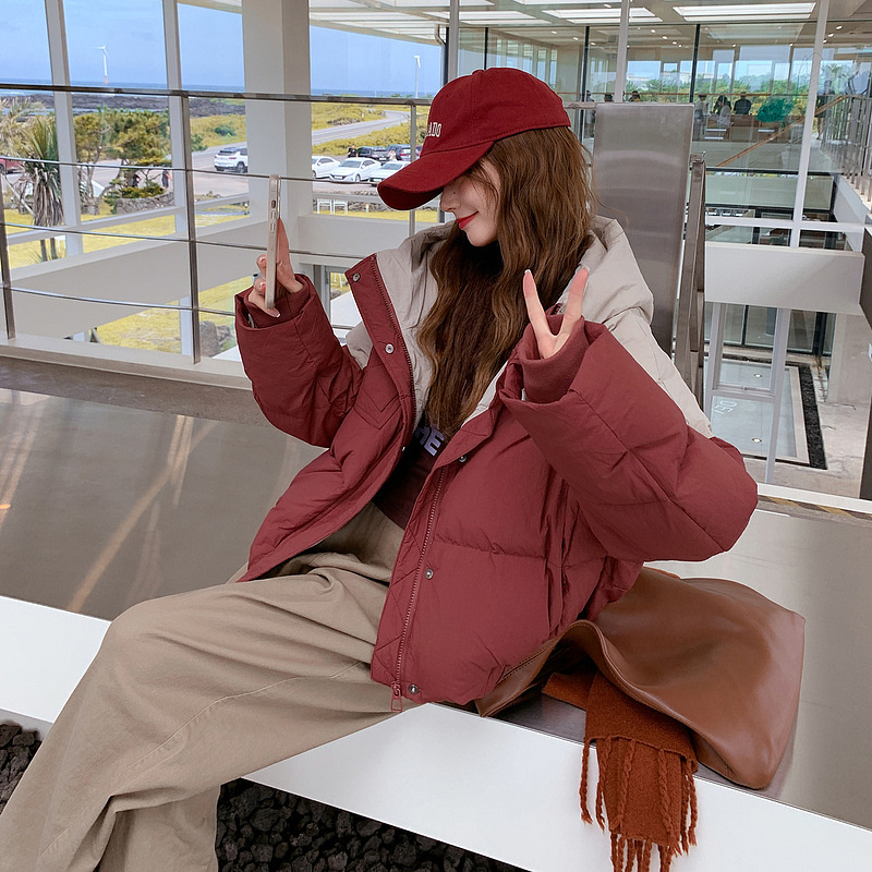 2025 nuevo invierno nuevo algodón mujer corto encapuchado empalme de color contraste grueso chaqueta suelta moda