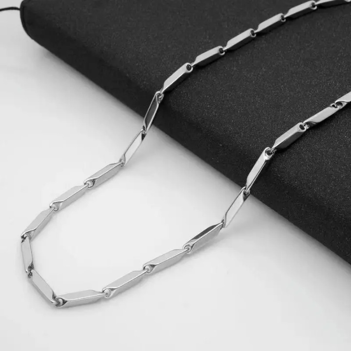 European American Minimalist Titanium Steel Geometric Chain For Men, Versatile Collarbone Chain, Non-fading, Cool And_voghion.com