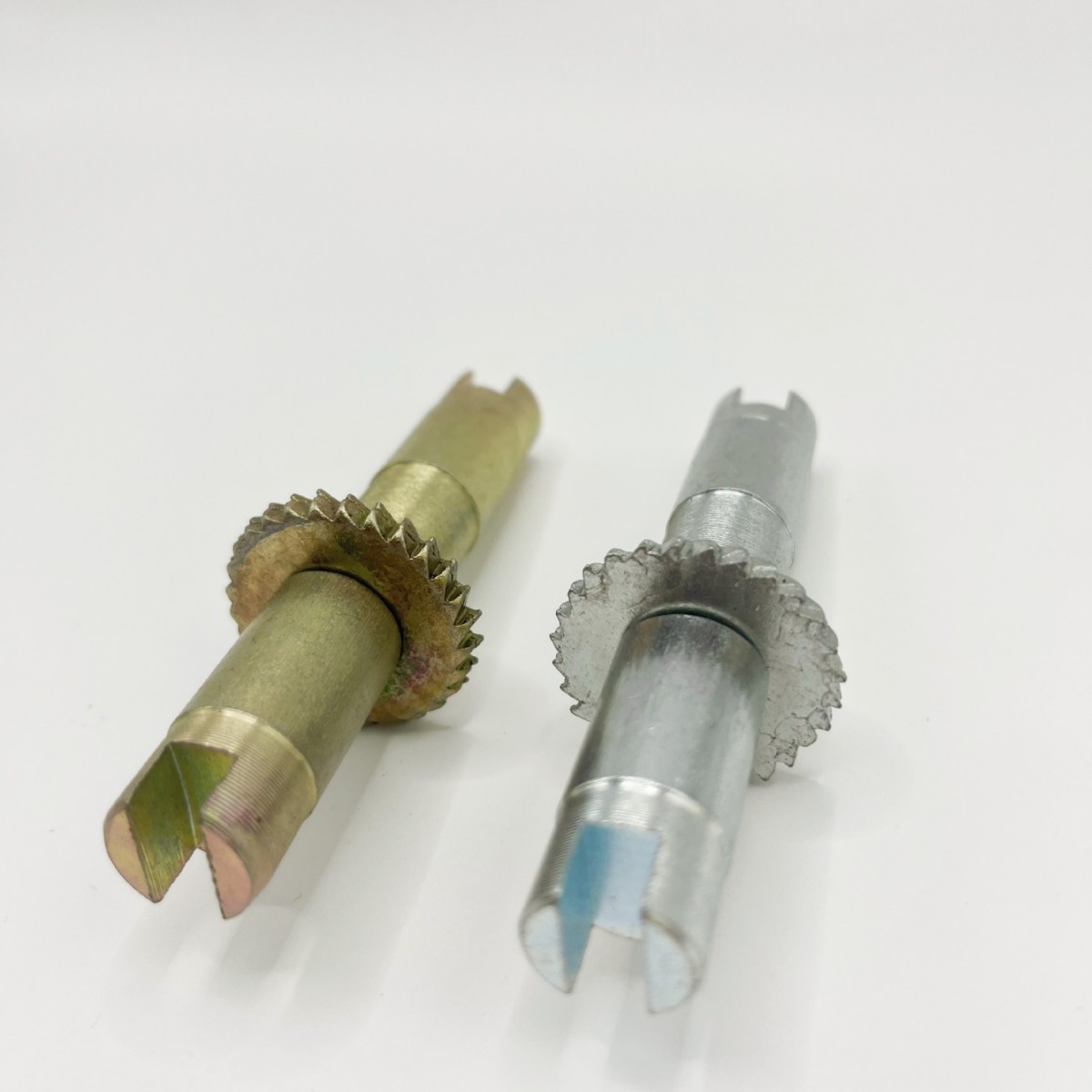 Adecuado para Toyota serie palanca de ajuste del freno de mano 47405 47406