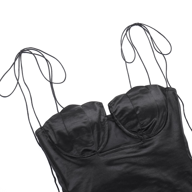 Title 13, Robe en Satin personnalisée du même Style de cé...