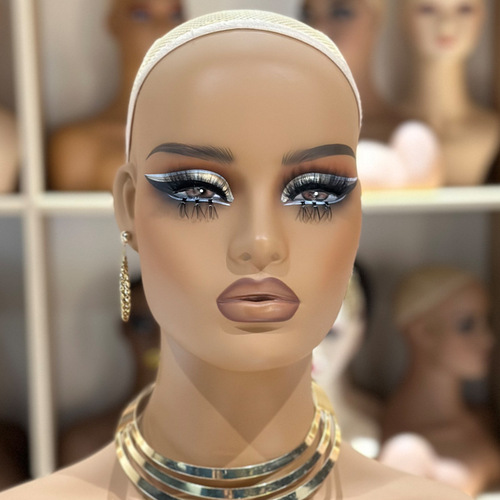 Dropshipping Factory Supply: European and American Style PVC Mannequin Head with Half-Body Wig Model