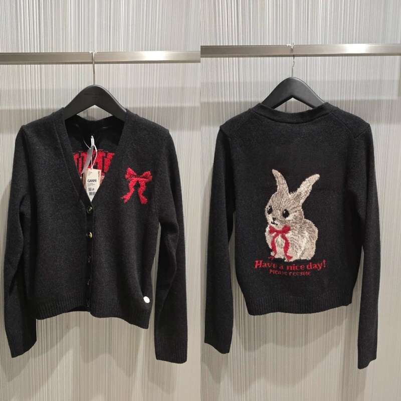Real Wool! 26 Early Spring New Style Ga Letter Embroidered Rabbit Pattern V-Neck Wool Blend Sweater Knit Cardigan
