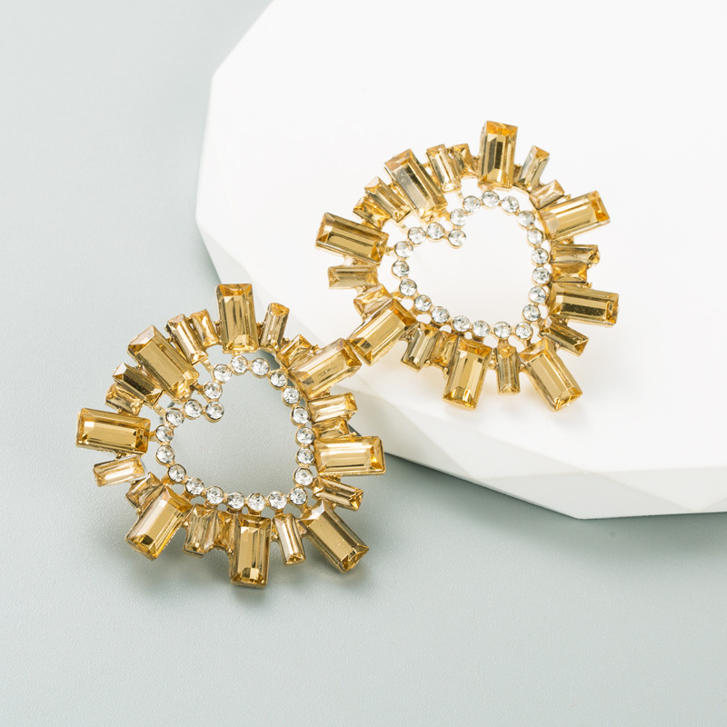 20g Weight Electroplating Gold Plating Process Alloy Ear Needle Material Rhinestones Inlay Material Earrings Classification 1 Pair Quantity Holiday Occasion Alloy Material Geometric Pattern Women'S Gender Fashion Style Fashion Geometric Alloy Rhinestones Women's Earrings 1 Pair 7