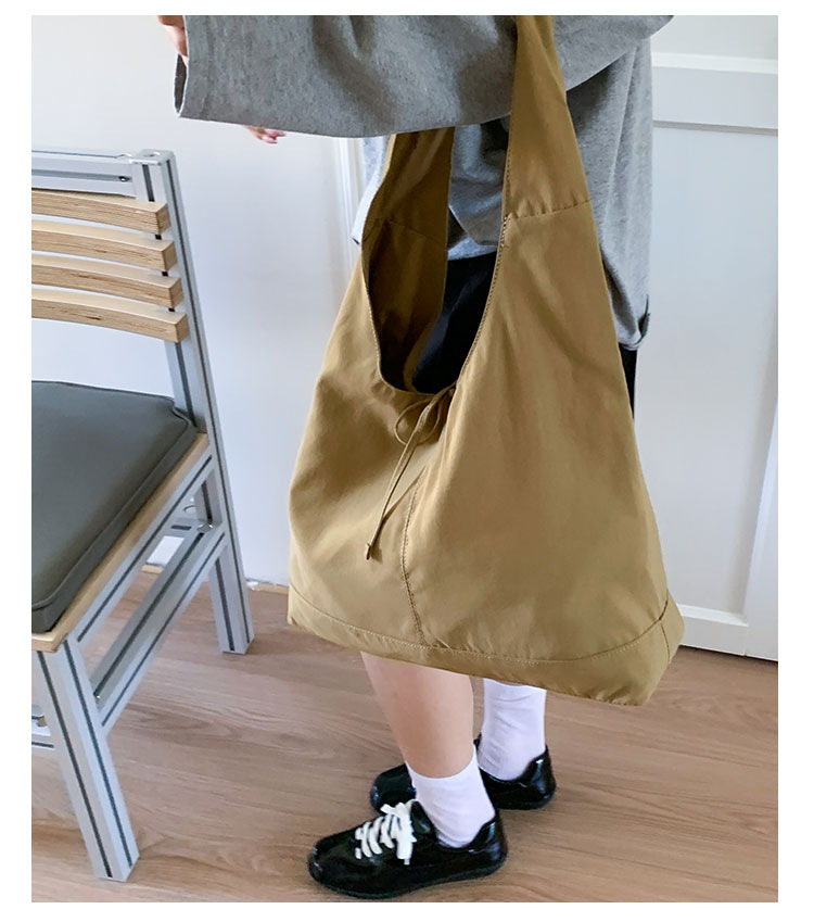 Commuting large-capacity nylon fabric bag for women, 2025 new style casual and versatile single-shoulder bag, fashionable tote bucket bag undefined