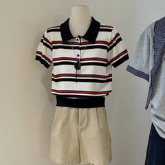 WGWE 2025夏の新しい肩のストライプの短いタイプの学院風の襟のニットの半袖のtシャツの女性W5776