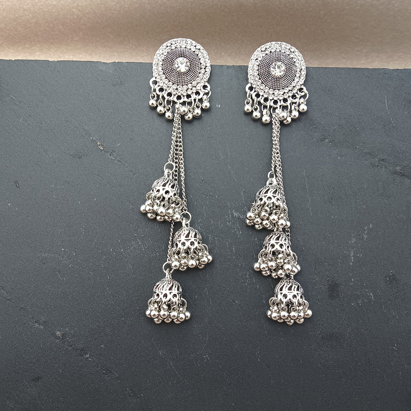 Light Luxury Rhinestone Bell Tassel Earrings for Women, New Chinese Style Retro Ethnic Style Personalized Silver Hair Accessories for Photography and Travel