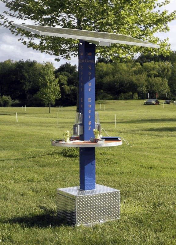 solar-charging-station-recreat