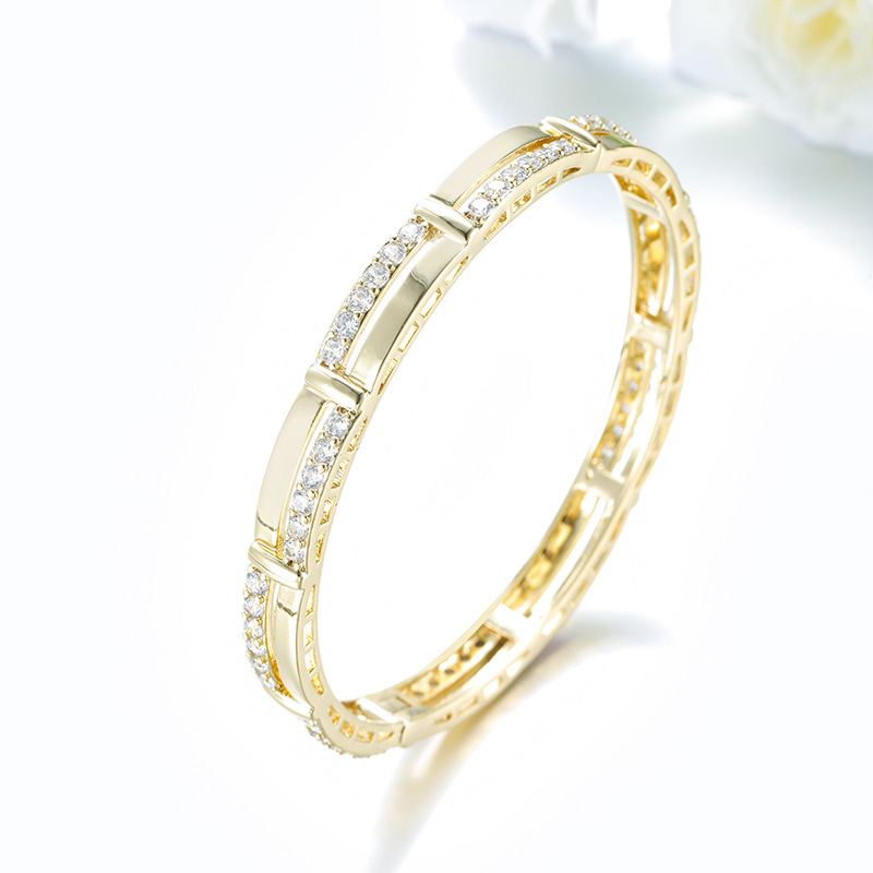 Xuping gemas artificiales geométricas cuadradas frías pulseras de viento europeas y estadounidenses transfronterizas lujosas lujosas joyas personales al por mayor mujeres