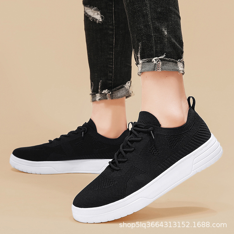 晋江跨境批发现货厚底男鞋袜子鞋大码透气飞织弹力百搭板鞋超轻便