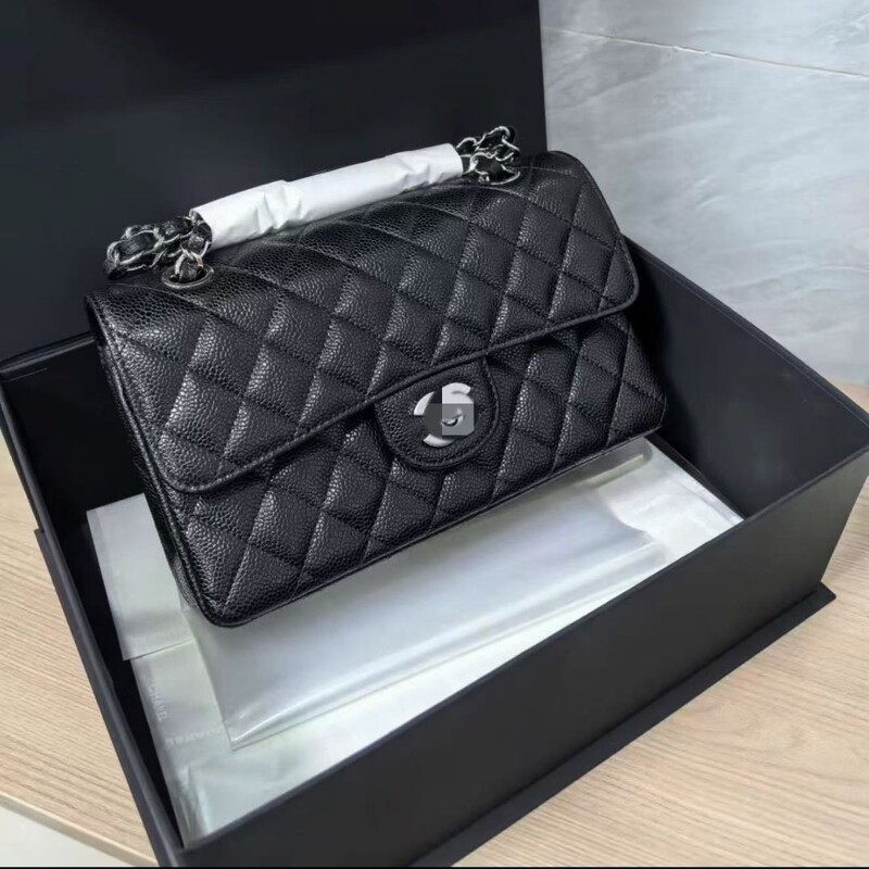 Chanel-Style Light Luxury Caviar Leather Crossbody Cf Flap Classic Quilted Chain Bag Genuine Leather Women's Shoulder Underarm Bag Chanel-Style Light Luxury Caviar Leather Crossbody Cf Flap Classic Quilted Chain Bag Genuine Leather Women's Shoulder Underarm Bag