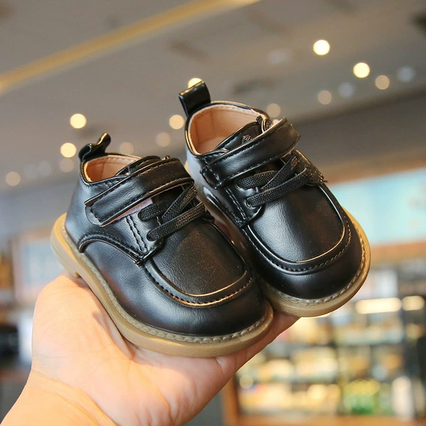 Small leather shoes 8815 black