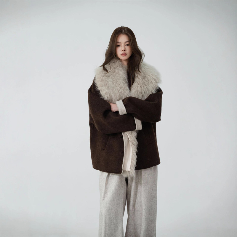 Wholesale 2026 Autumn and Winter New Style 100% Wool Double-Sided Woolen Mid-Length Coat with Detachable Fox Fur Wholesale 2026 Autumn and Winter New Style 100% Wool Double-Sided Woolen Mid-Length Coat with Detachable Fox Fur