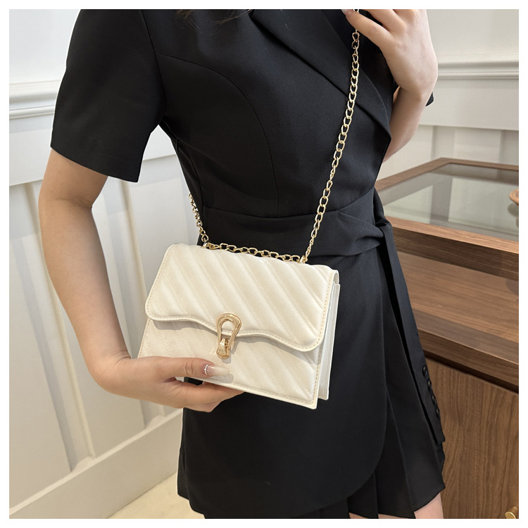 Bella, alla moda, casual, borsa a tracolla da donna con catena a croce diagonale semplice 2024, nuova tendenza, piccola borsa quadrata_voghion.com