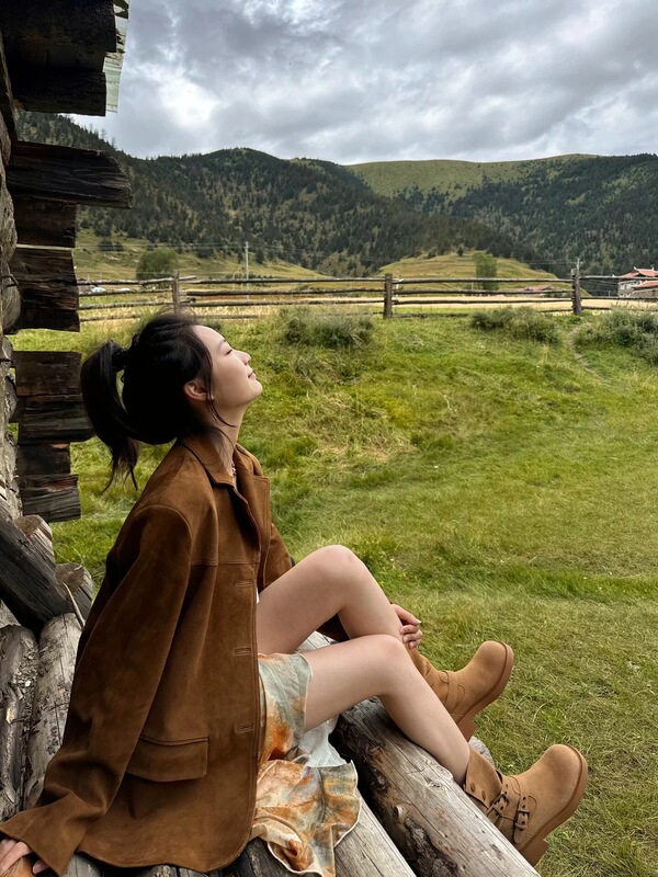棕色西装外套女2025秋新款小个子设计感小众麂皮绒上衣美拉德穿搭|undefined