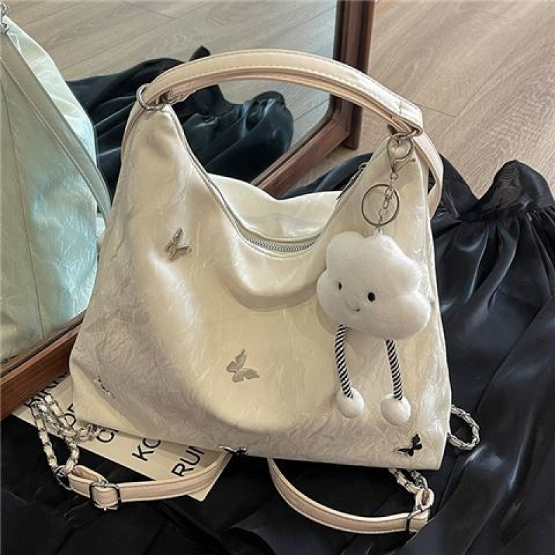 Off-white [with long-legged cloud pendant]