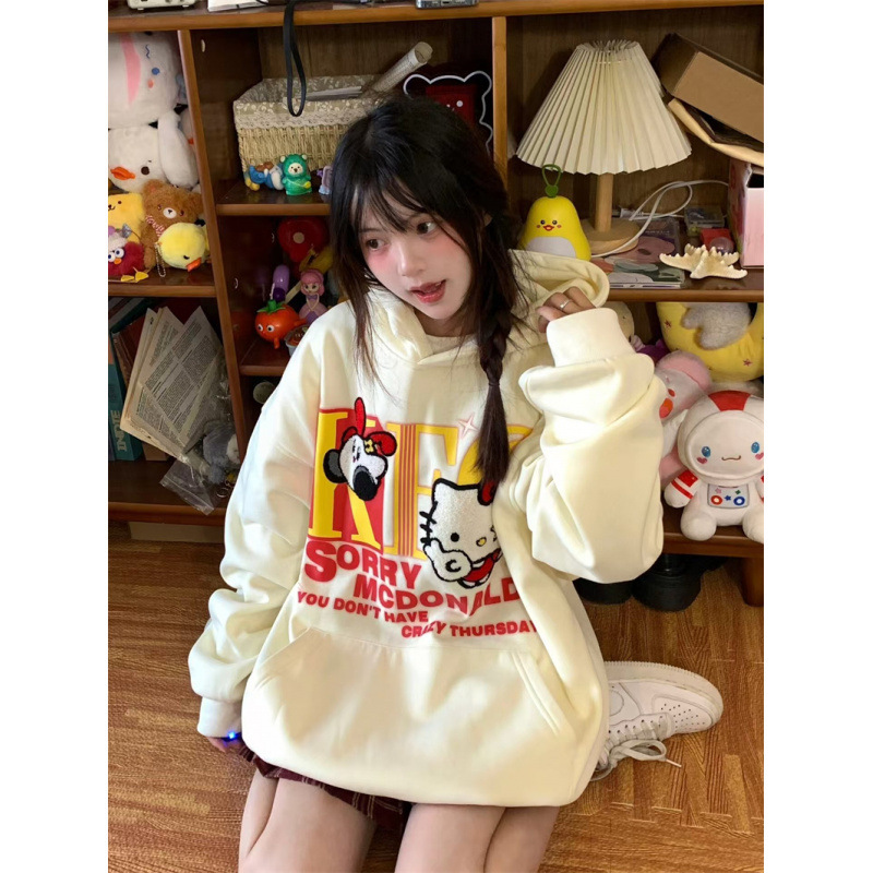 American street style cartoon cute towel embroidered Hello Kitty pullover hoodie for women, loose fit with ears, couple's jacket American street style cartoon cute towel embroidered Hello Kitty pullover hoodie for women, loose fit with ears, couple's jacket