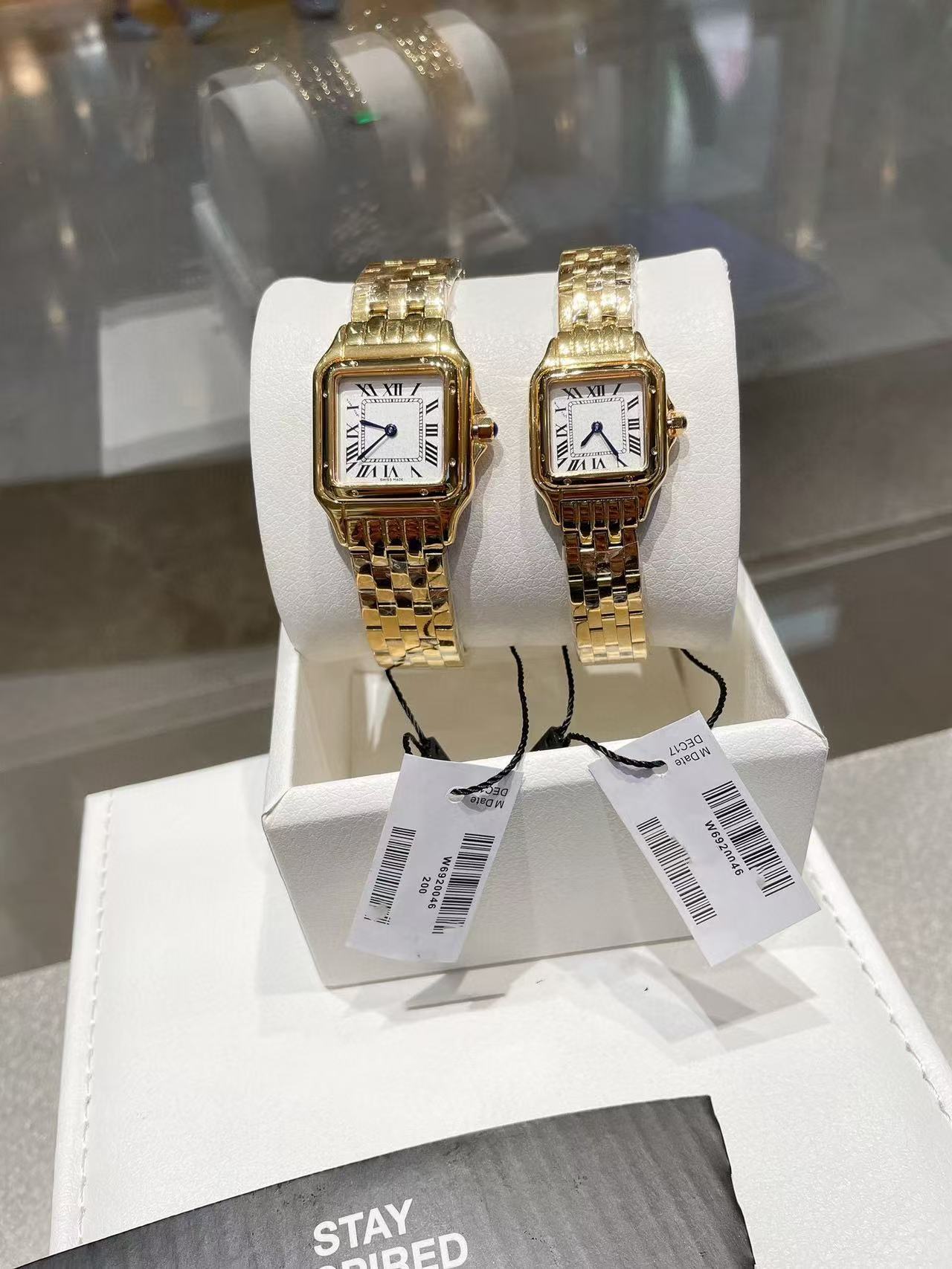 工場卸売り石英腕時計チーター同金女性精鋼小方時計小紅書起爆金