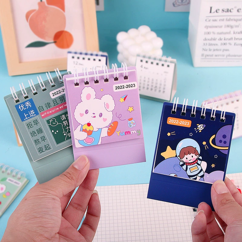 Cartoon small cute fresh desk calendar for elementary school students, handheld notebook