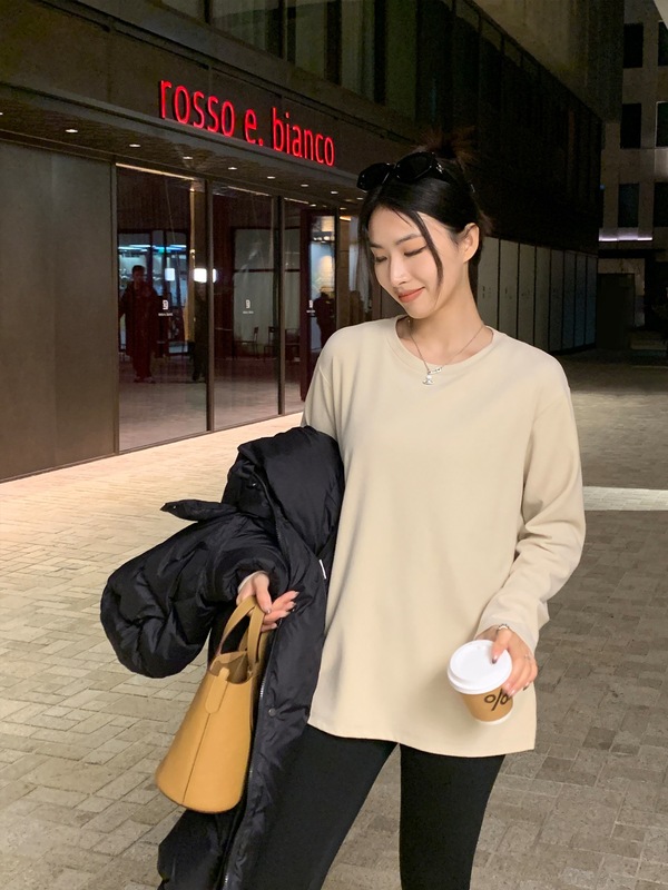 阿一 灯芯云朵磨毛打底衫女秋季内搭宽松大版德绒t恤白色长袖上衣|undefined