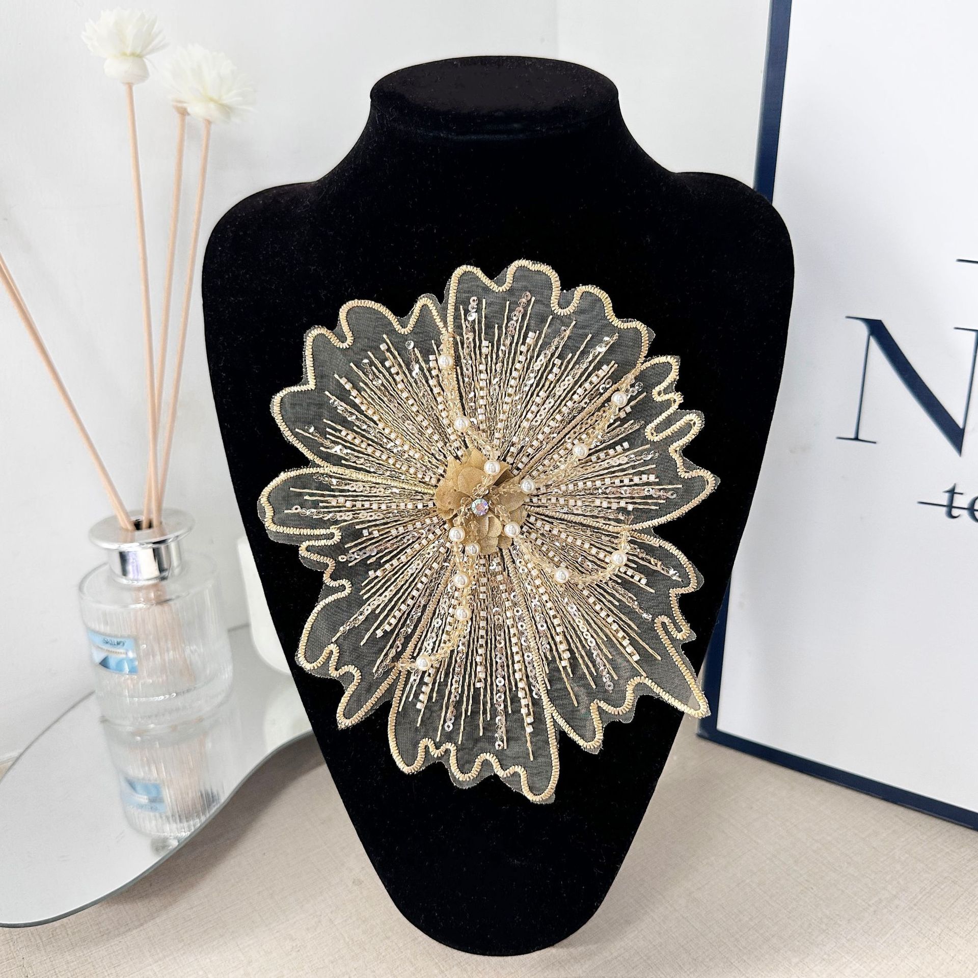 Cuentas de clavos estereoscópicos hechas a mano bordados sequinilla flor parche diy vestido de ropa infantil cheongsam diseño de ropa de actuación