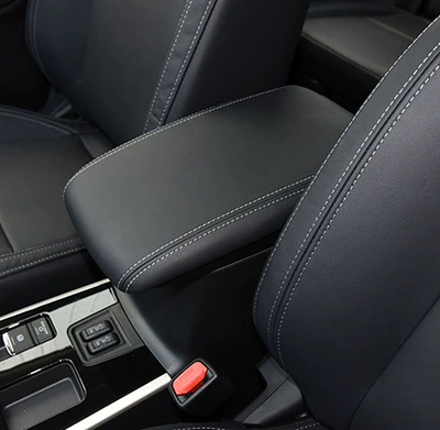 Sürətlər qutusu və əl tormozu başlıqları Mitsubishi Outlander Armrest Box Cover - 19-21-outlander-black-leather-gray-line