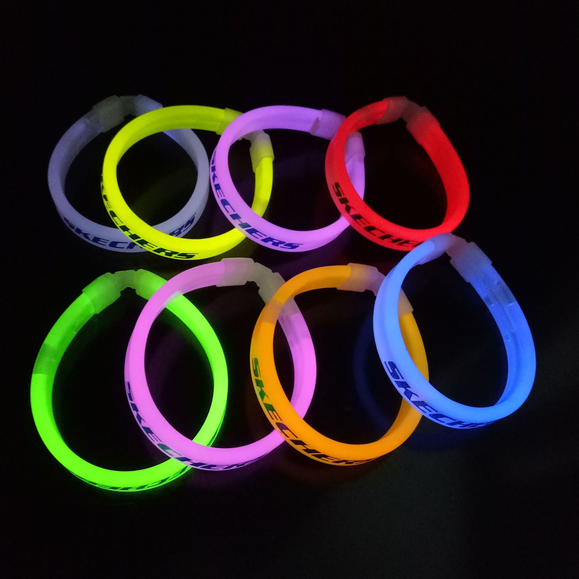 En stock al por mayor triple pulsera fluorescente bola partido desechable líquido triple fluorescente pulsera imprimible LOGO